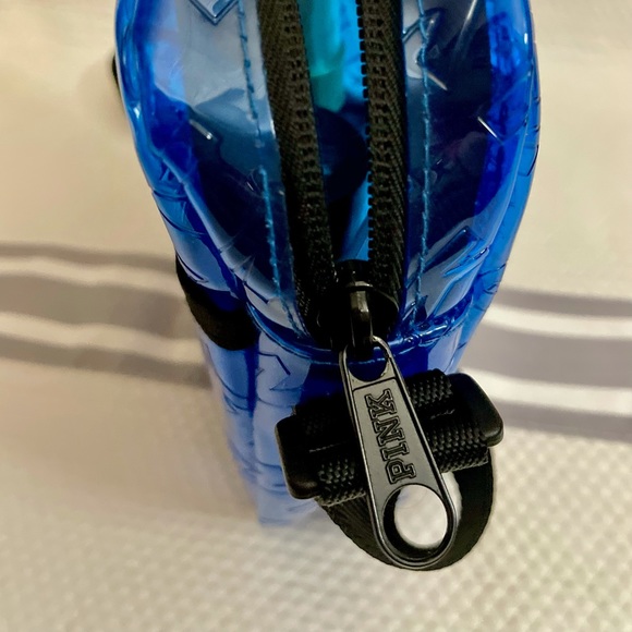 ❌SOLD on anthr site❌VS PINK Summer BUNDLE - Bag, 2 body spray & CoCo body - Picture 5 of 13